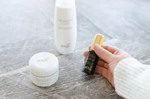 10 Rekomendasi Skincare yang Mengandung Retinol