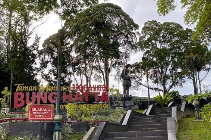 Taman Monumen Proklamator Bung Hatta